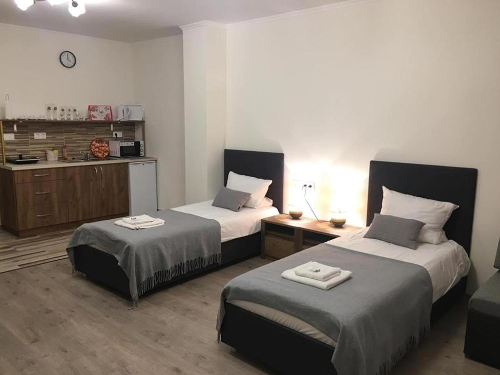 Aranykorona Hotel Мішкольц Екстер'єр фото
